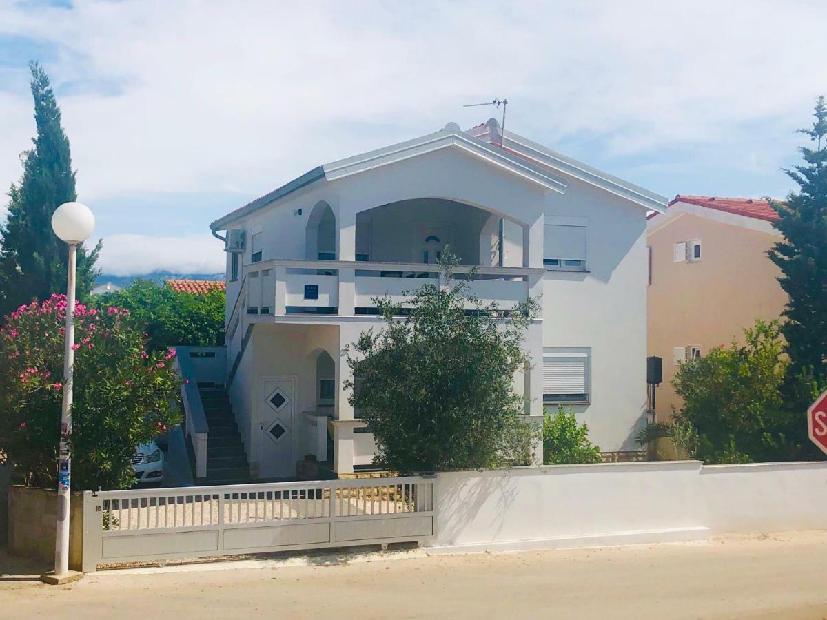 Vir Holidays מראה חיצוני תמונה